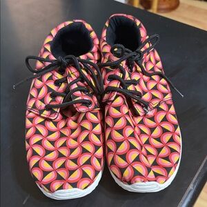 Kids Pink Patterned Casual Lace-Up Sneakers